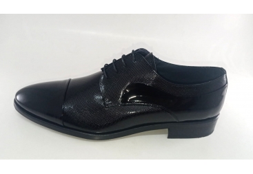 Zapato charol negro etiqueta