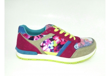 Deportiva fuxia colores