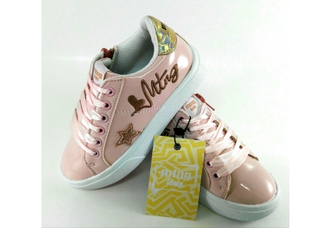 Sneaker charol rosa