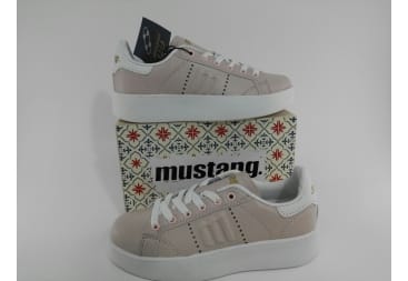 Zapatilla deportiva nude mustang