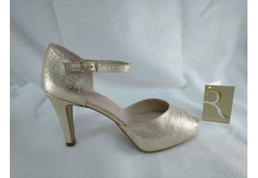 Zapato abierto en color platino Ana Román