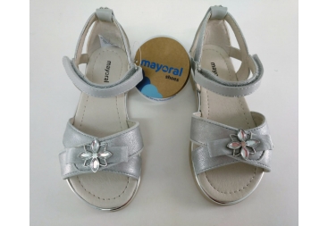 Sandalia plata Mayoral
