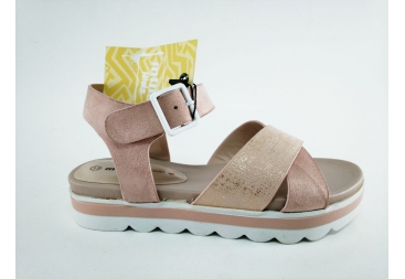 Sandalia Mustang tiras nude