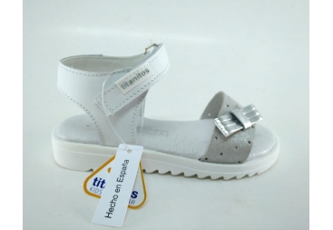 Sandalia plata Titanitos