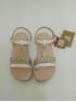 Sandalia blanca y brillantes
