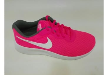 Zapatilla deportiva nike rejilla fuxia