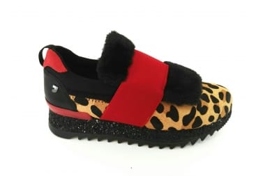 Zapatilla deportiva rojo leo